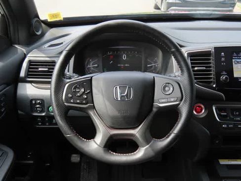 Certified 2023 Honda Passport TrailSport image 18