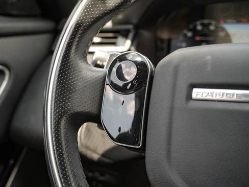 Used 2018 Land Rover Range Rover Velar R-Dynamic SE image 17