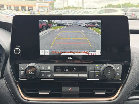 Used 2024 Toyota Grand Highlander AWD Hybrid image 5