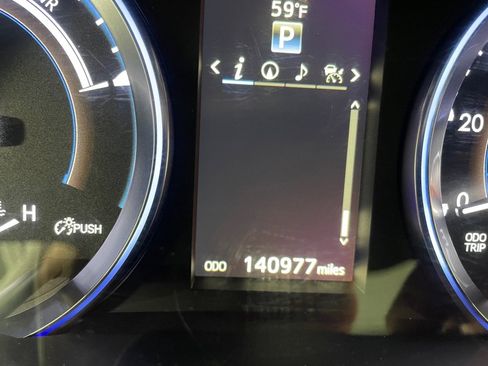 Used 2016 Toyota Highlander Limited Platinum image 32