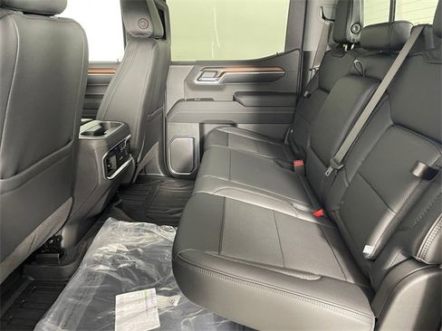 New 2026 GMC Sierra 1500 Denali w/ Denali Reserve Package image 4