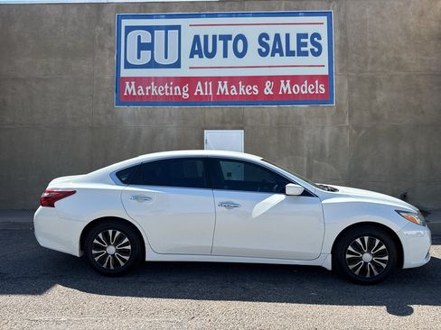 Used 2018 Nissan Altima 2.5 S w/ S Convenience Package FWD image 4