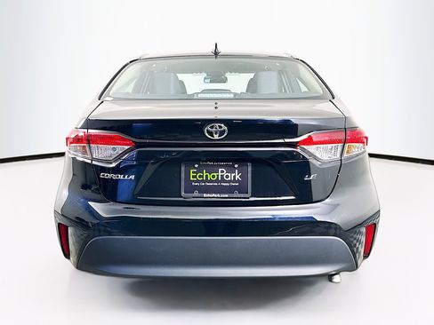 Used 2025 Toyota Corolla LE image 7