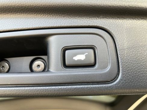 Used 2022 Honda Pilot Special Edition image 13