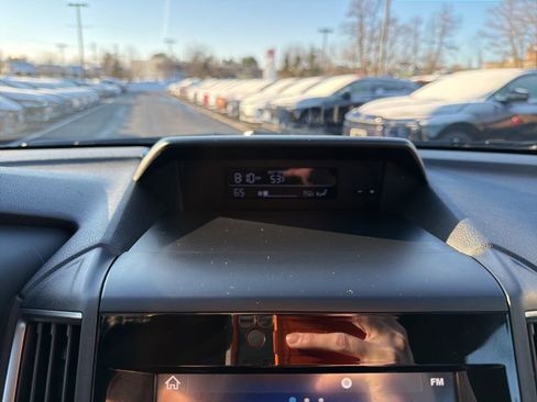 Used 2020 Subaru Crosstrek 2.0i Premium AWD/4WD image 25