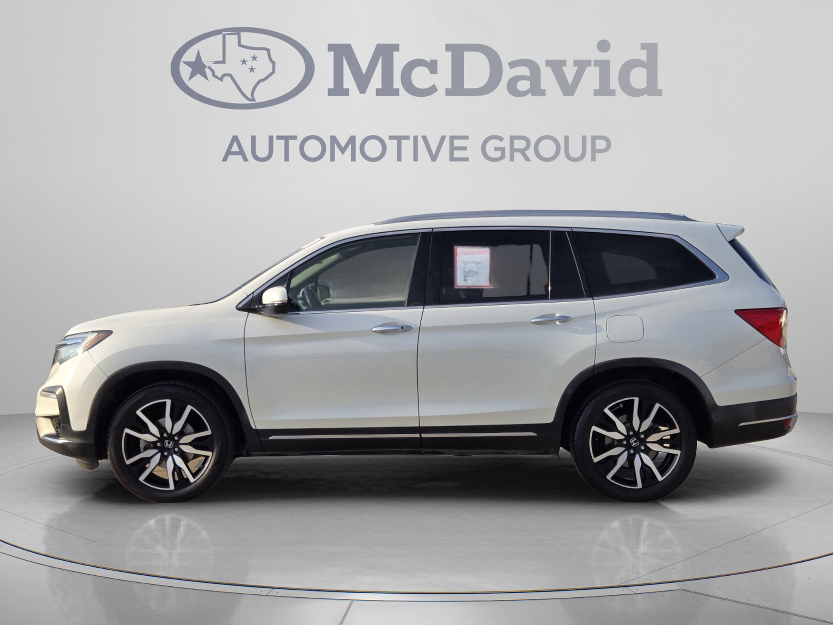 Used 2019 Honda Pilot Touring image 2