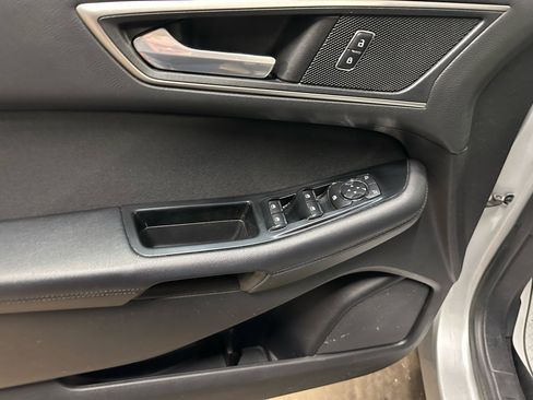 Used 2017 Ford Edge SEL w/ Cargo Accessory Package image 9