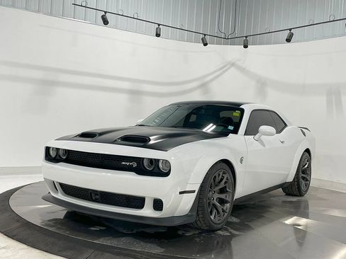Used 2020 Dodge Challenger SRT Hellcat image 13