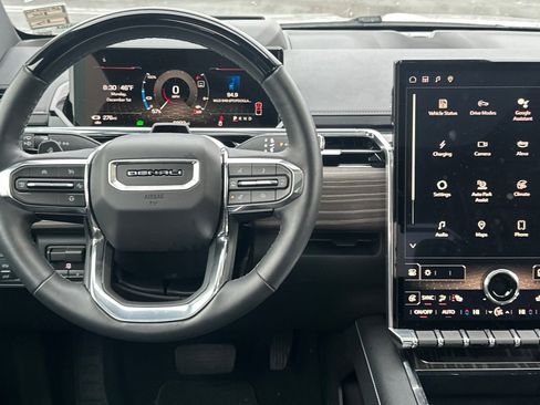 Used 2025 GMC Sierra EV Denali image 16