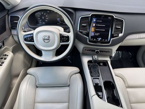 Used 2022 Volvo XC90 T6 Inscription w/ Climate Package AWD/4WD image 4