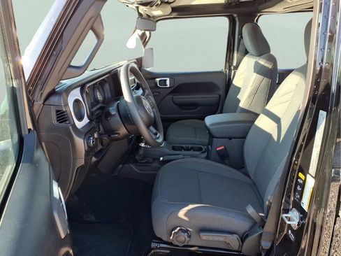 New 2026 Jeep Gladiator Sport image 18