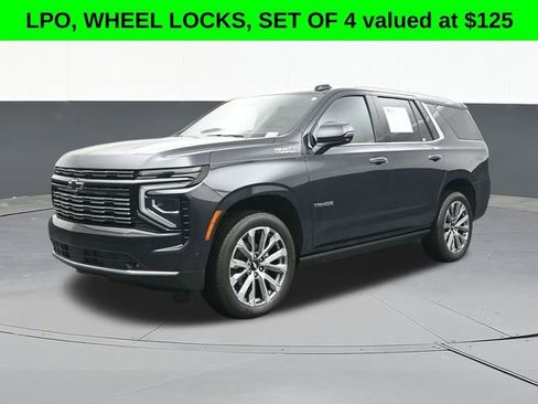 Used 2025 Chevrolet Tahoe High Country AWD/4WD image 6