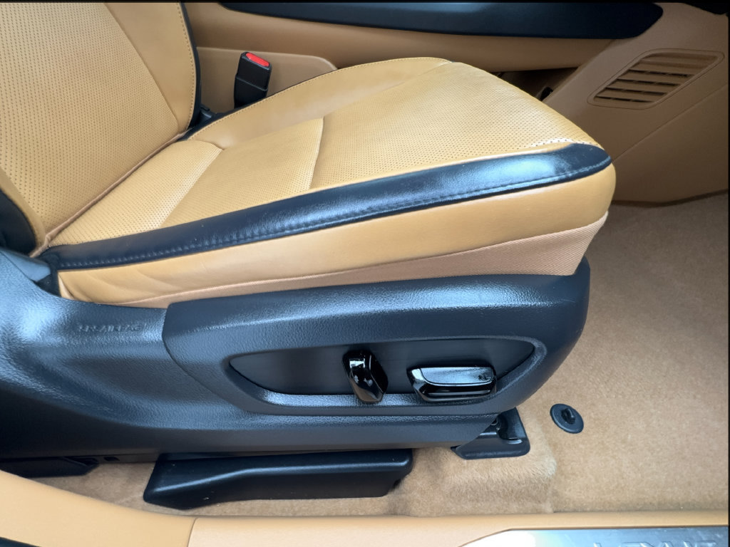 Used 2023 Lexus RZ 450e Premium w/ Technology Package AWD/4WD image 35