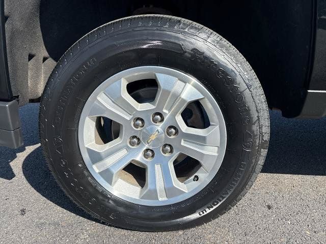 Used 2019 Chevrolet Silverado 1500 LT w/ All Star Edition AWD/4WD image 9
