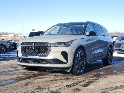 New 2026 Lincoln Nautilus Black Label image 2