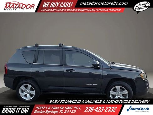 Used 2014 Jeep Compass Latitude w/ Sun/Sound Group FWD image 4