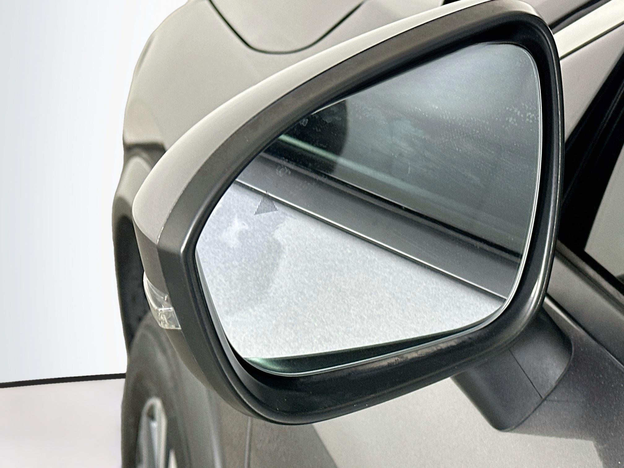 Used 2021 Nissan Rogue SV FWD image 16
