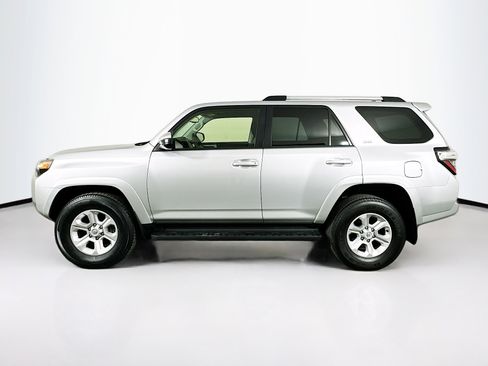 Used 2024 Toyota 4Runner SR5 image 4