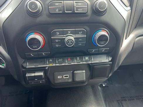 Used 2021 Chevrolet Silverado 1500 LT AWD/4WD image 38
