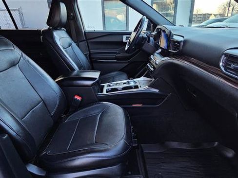 Used 2020 Ford Explorer Limited w/ Class III Trailer Tow Package image 16