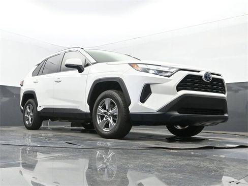 Used 2023 Toyota RAV4 XLE image 25