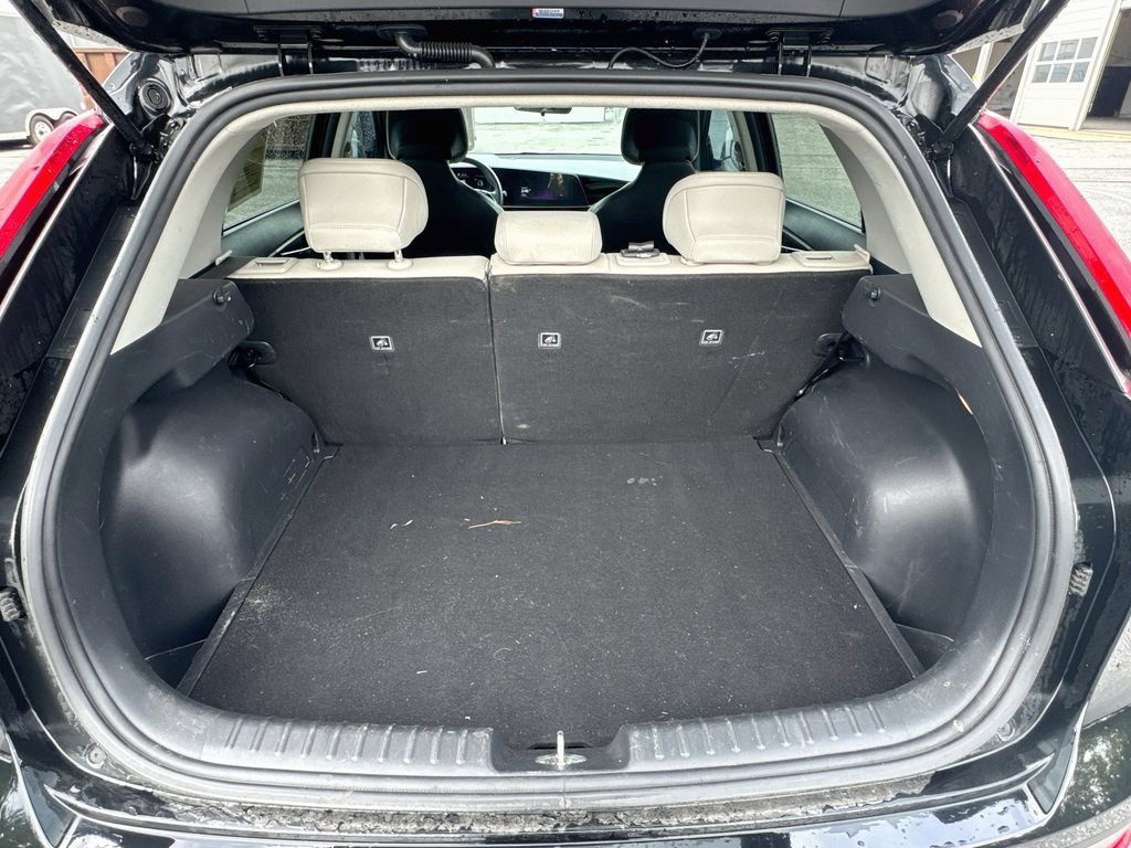 Certified 2023 Kia Niro EX FWD image 28