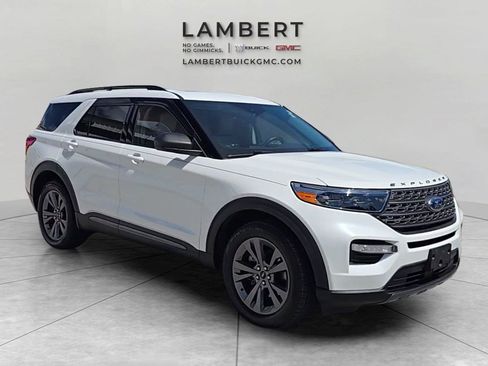 Used 2021 Ford Explorer XLT w/ Equipment Group 202A AWD/4WD image 7