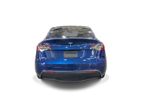 Certified 2023 Tesla Model Y Long Range AWD/4WD image 5
