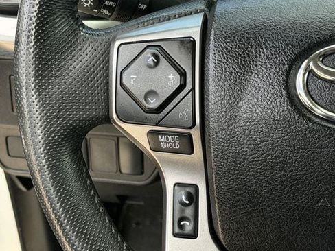 Certified 2022 Toyota Tacoma SR5 AWD/4WD image 13