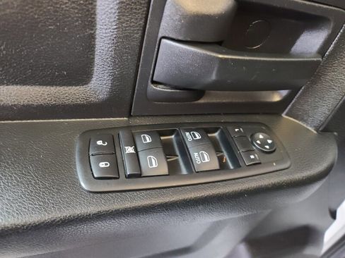 Used 2014 RAM 1500 Express image 21