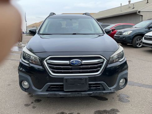 Used 2018 Subaru Outback 2.5i Limited AWD/4WD image 2