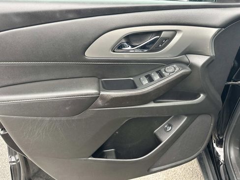 Used 2022 Chevrolet Traverse LT w/ LPO, Floor Liner Package image 21