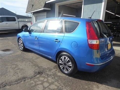 Used 2010 Hyundai Elantra GLS image 8