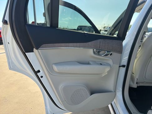 Used 2023 Volvo XC90 B6 Ultimate w/ Protection Package Premier AWD/4WD image 22