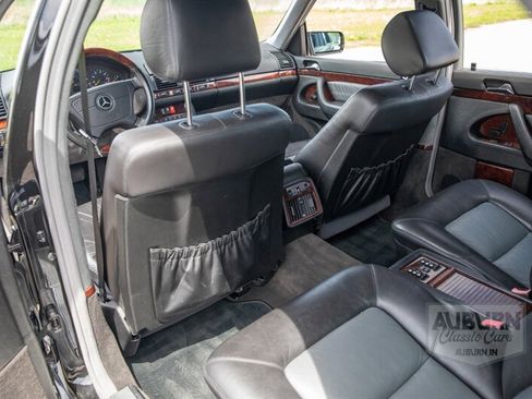Used 1999 Mercedes-Benz S 600 Sedan image 33