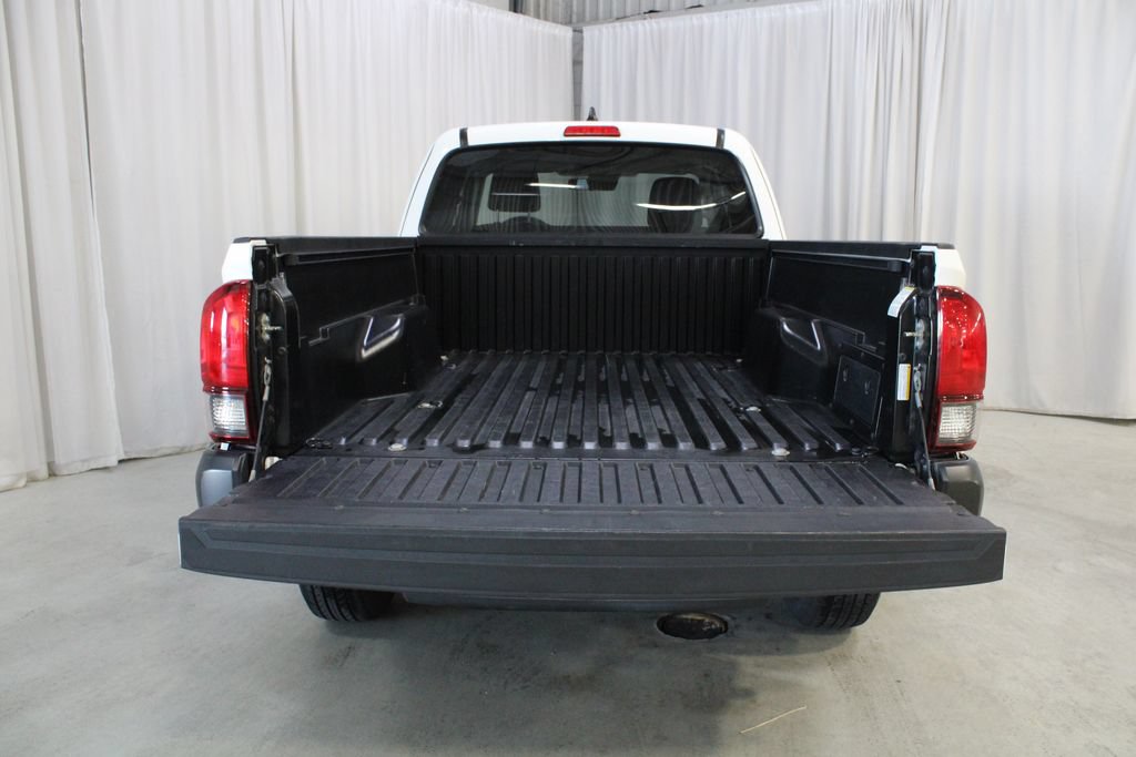 Used 2020 Toyota Tacoma SR AWD/4WD image 29
