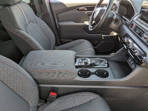 New 2025 Honda Pilot Sport image 6