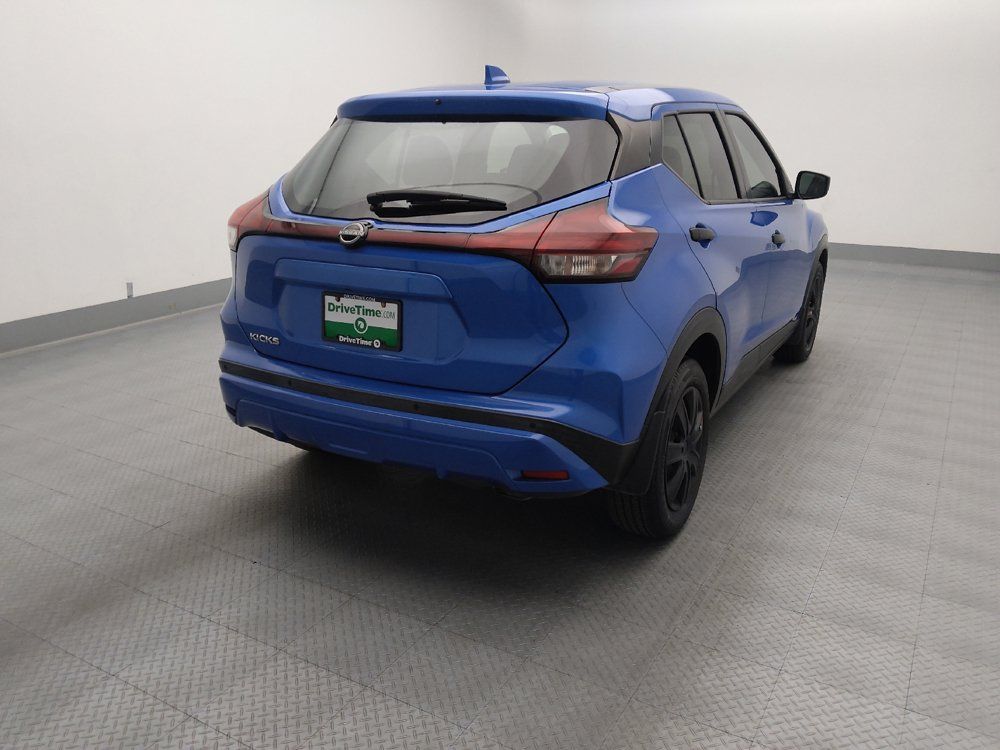 Used 2023 Nissan Kicks S FWD image 7