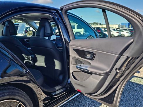 Used 2025 Mercedes-Benz E 350 Sedan image 14