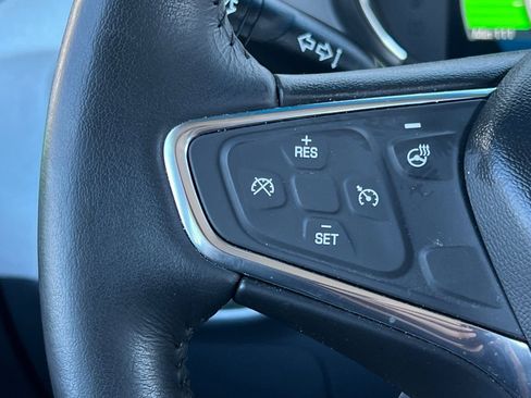 Used 2020 Chevrolet Bolt LT FWD image 34