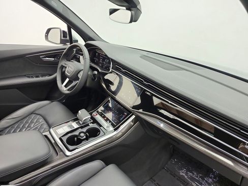 Used 2023 Audi SQ7 Premium Plus AWD/4WD image 26