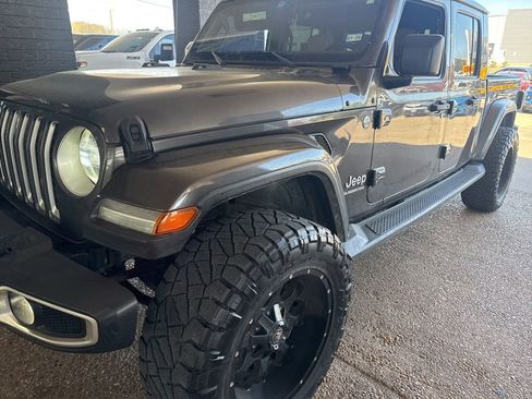 Used 2020 Jeep Gladiator Overland image 1
