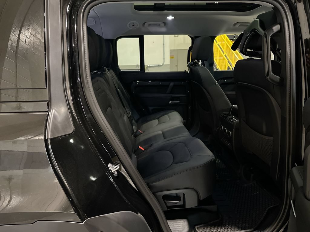 New 2026 Land Rover Defender 130 S AWD/4WD image 7