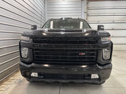 Used 2022 Chevrolet Silverado 2500 LTZ w/ LTZ Plus Package AWD/4WD image 2
