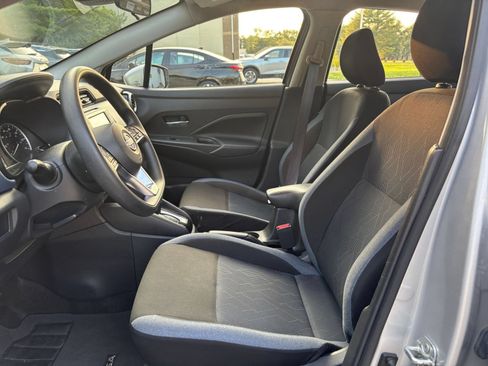Used 2025 Nissan Versa SV FWD image 24