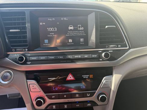 Used 2017 Hyundai Elantra SE w/ SE A/T Tech Package 03 FWD image 14