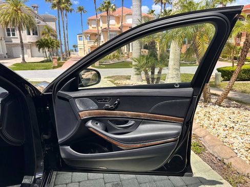 Used 2015 Mercedes-Benz S 550 4MATIC Sedan image 66