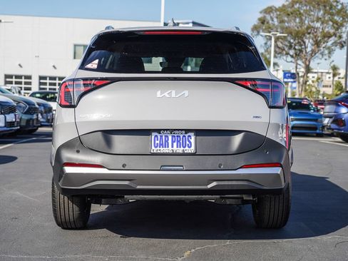 Certified 2026 Kia Sportage EX AWD/4WD image 8