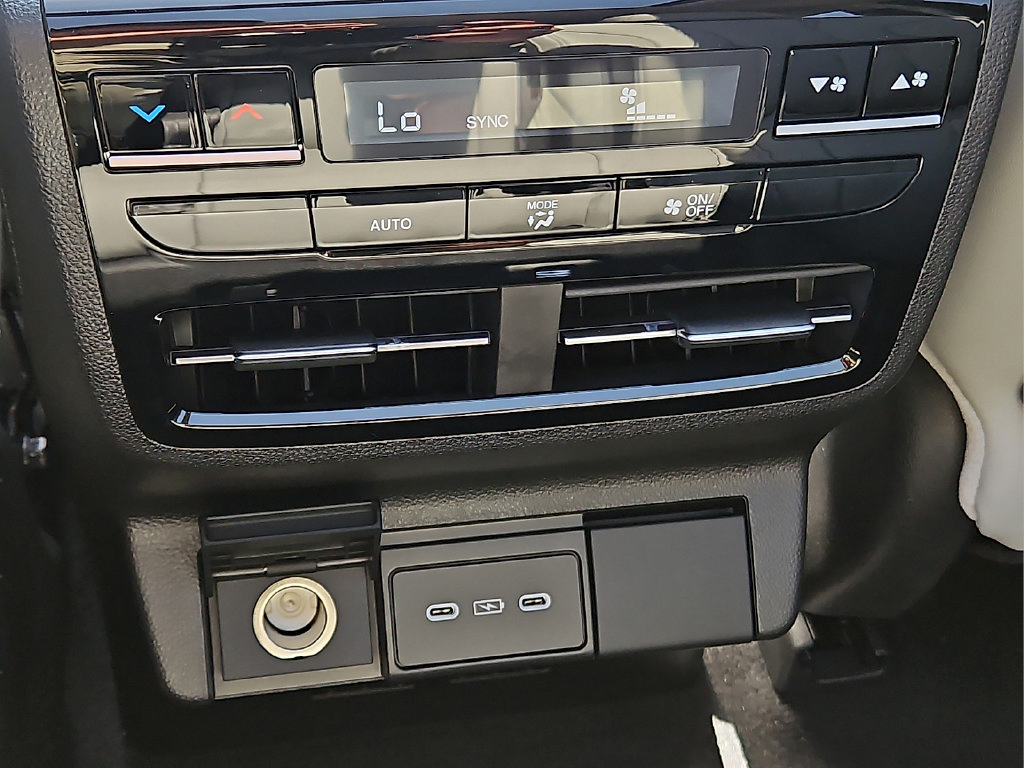 New 2026 Acura MDX w/ Technology Package FWD image 14