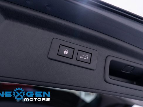 Used 2023 Subaru Forester Sport image 44